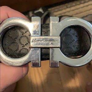 Ferragamo belt with extra buckle